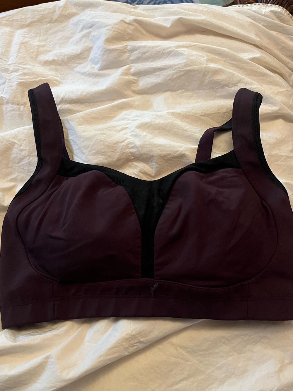 Lululemon Ta Ta tamer workout bra 34DD